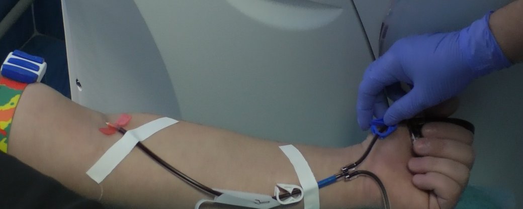 Донори крові в Ужгороді можуть взяти участь у благодійній акції до Дня святого Миколая (ВІДЕО)